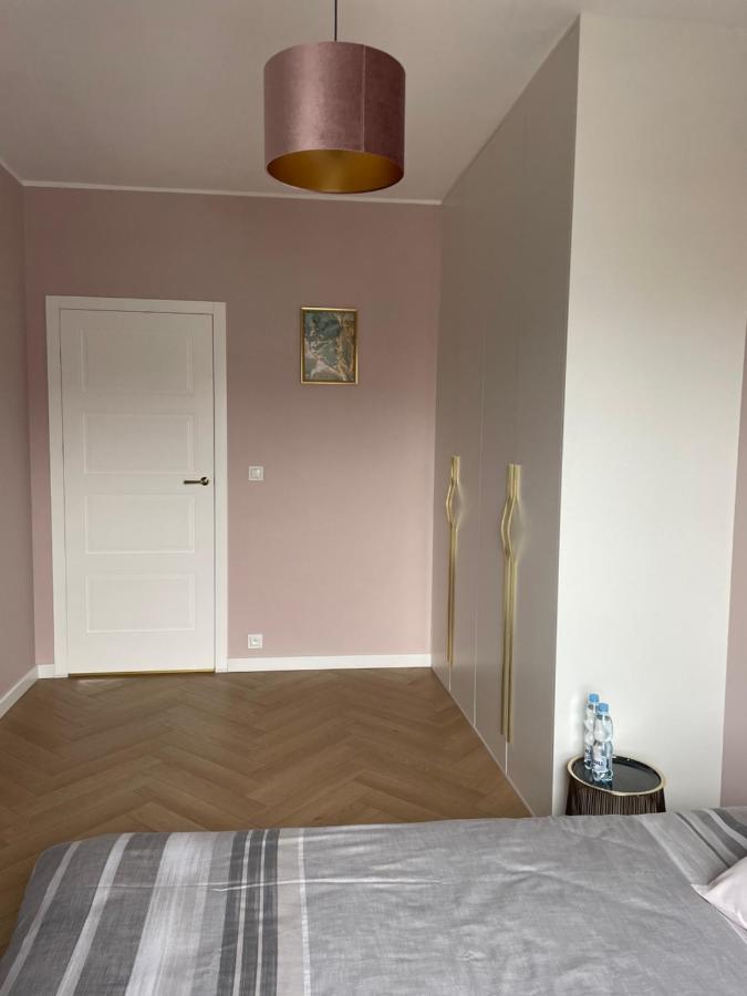 Nowy Apartment Przy Placu Szembeka Varsavia Esterno foto